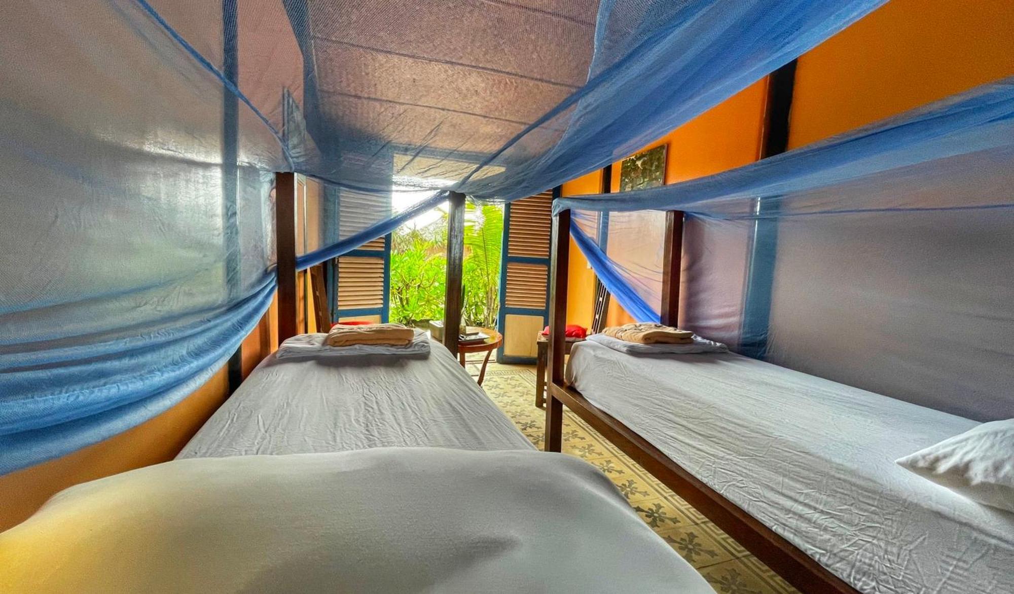 Villa Louise Hue Beach Boutique Hotel Rum bild