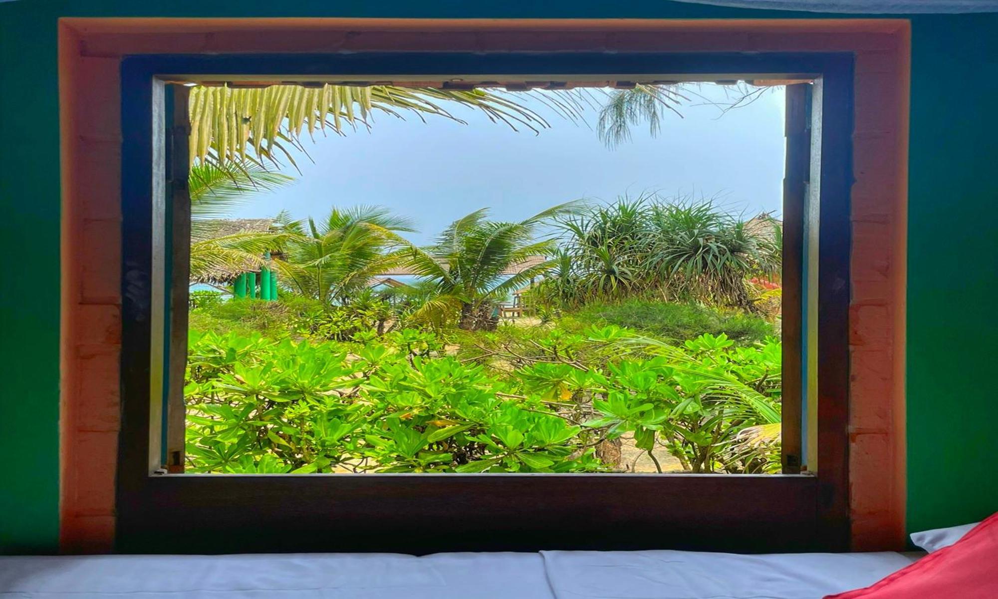 Villa Louise Hue Beach Boutique Hotel Rum bild