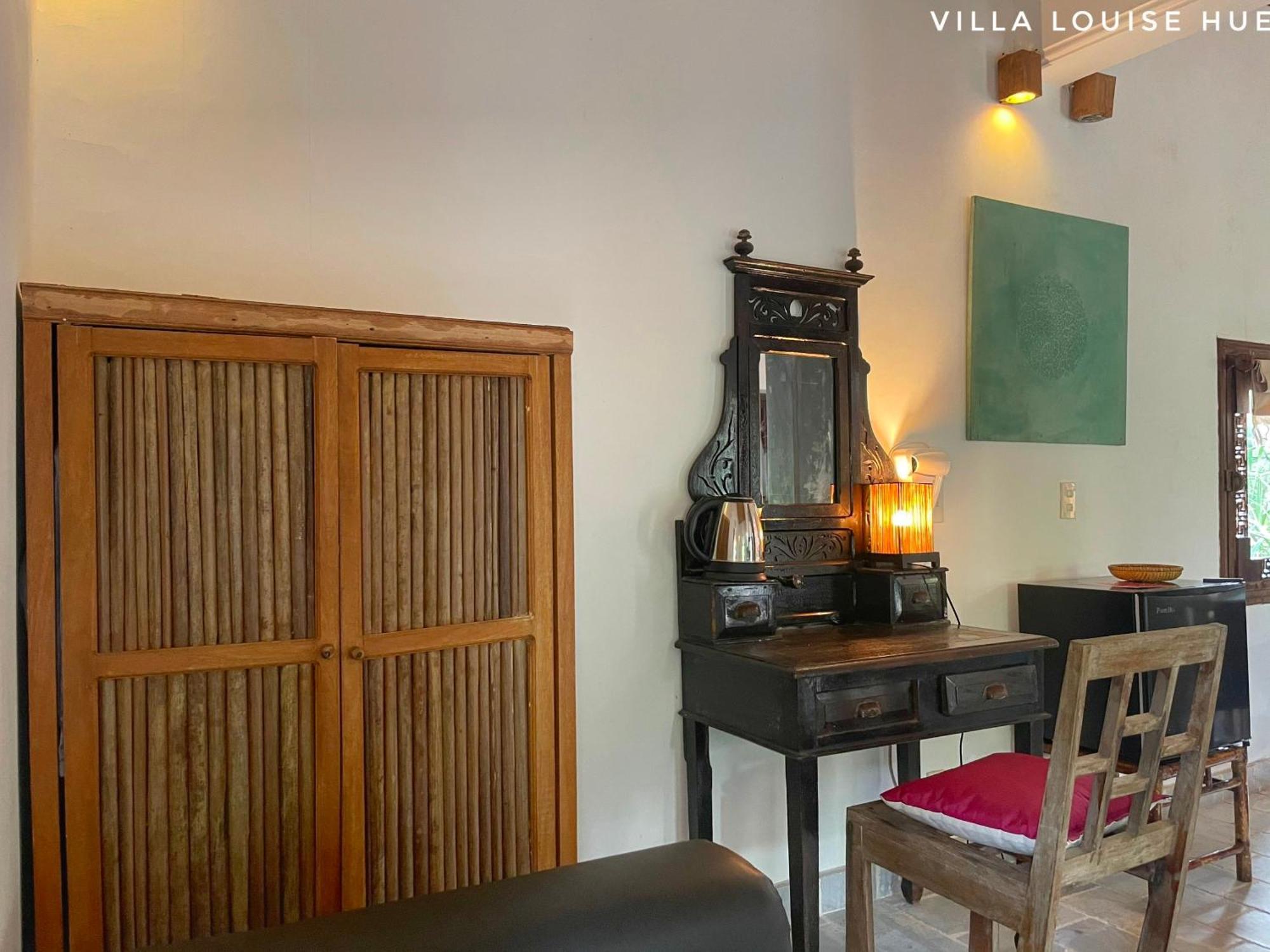 Villa Louise Hue Beach Boutique Hotel Rum bild