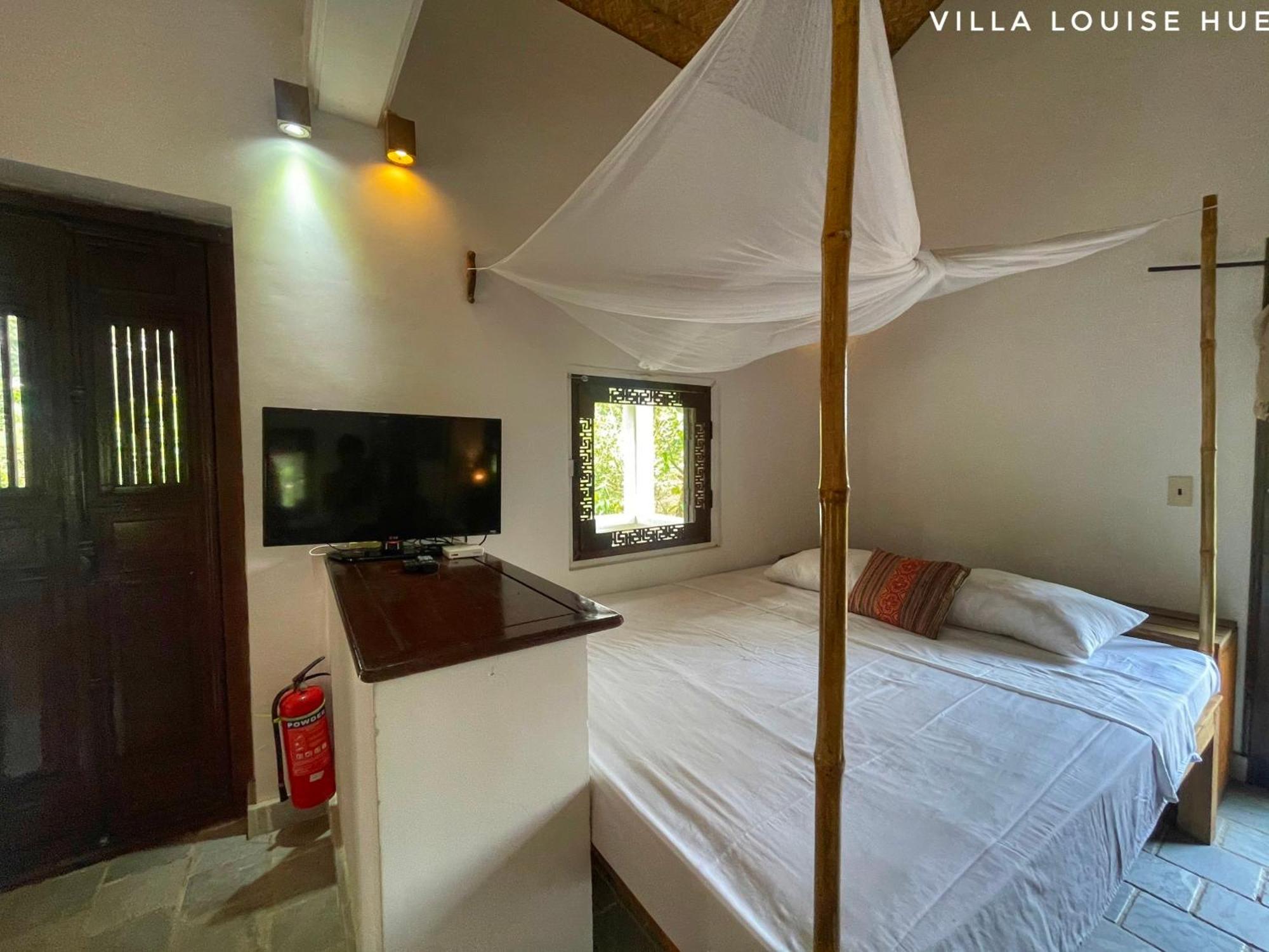 Villa Louise Hue Beach Boutique Hotel Rum bild
