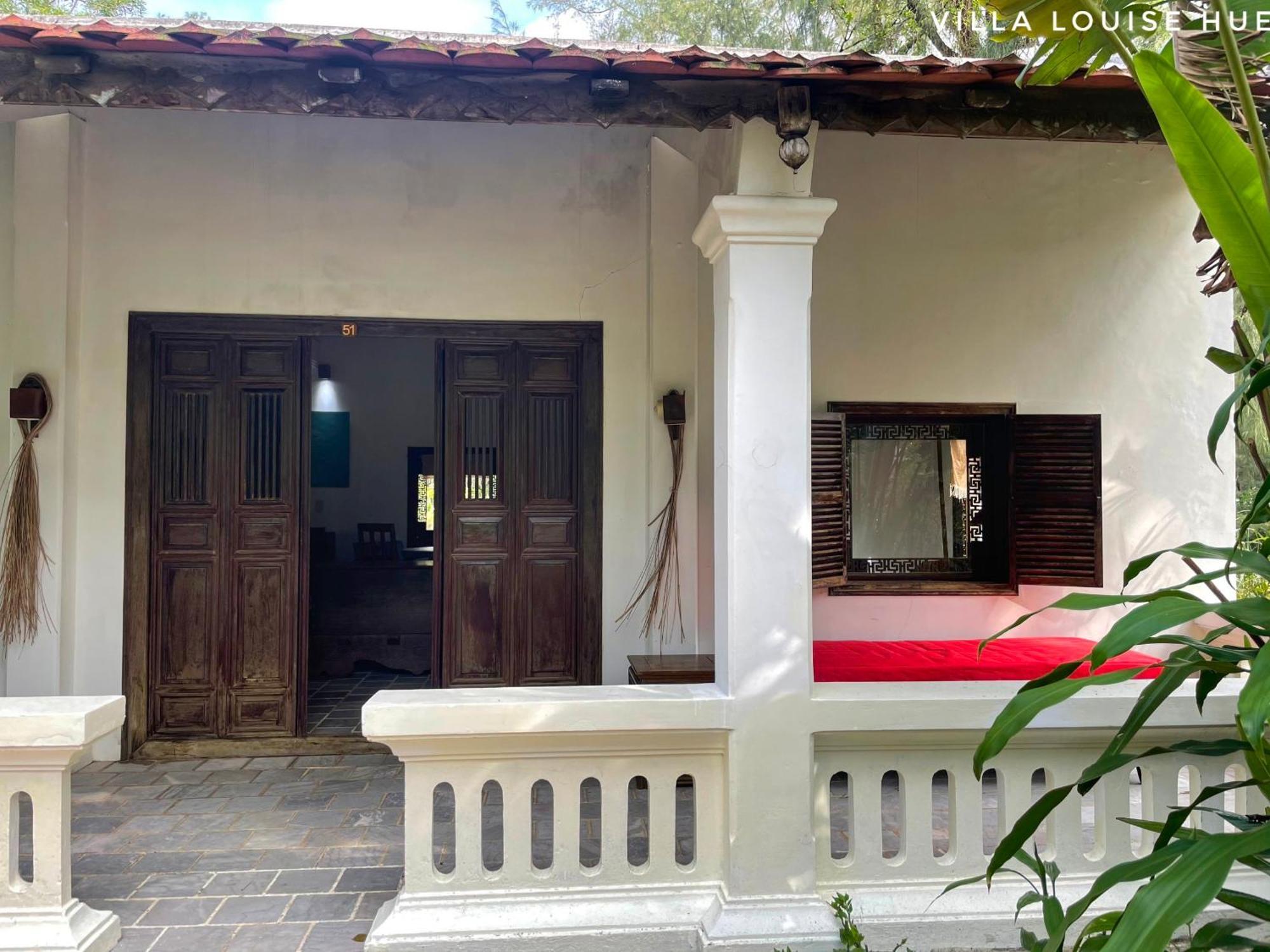 Villa Louise Hue Beach Boutique Hotel Rum bild