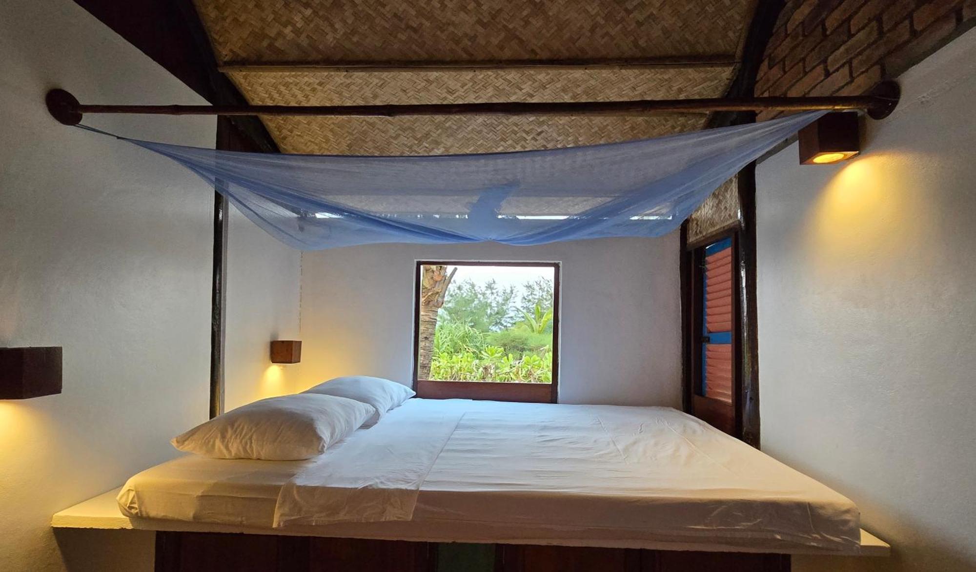 Villa Louise Hue Beach Boutique Hotel Exteriör bild