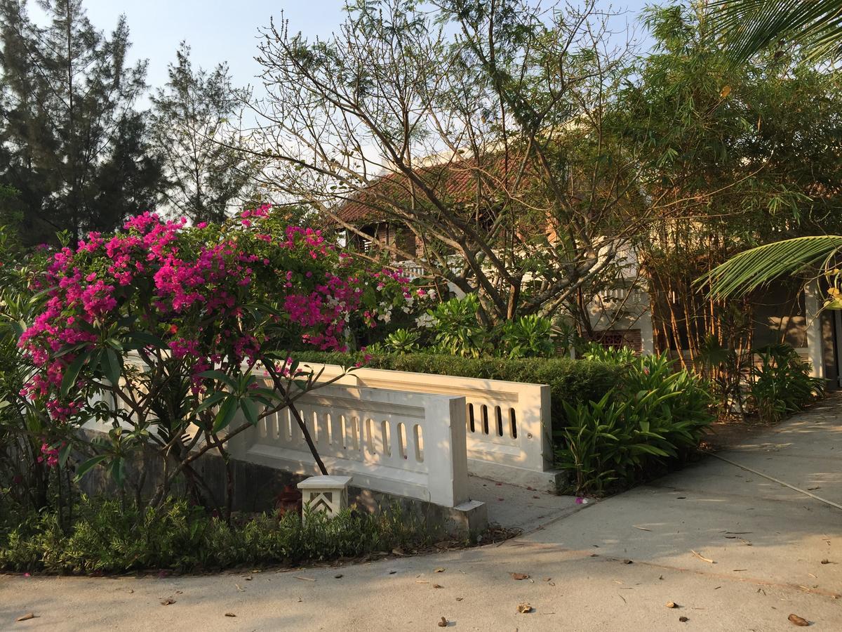 Villa Louise Hue Beach Boutique Hotel Exteriör bild