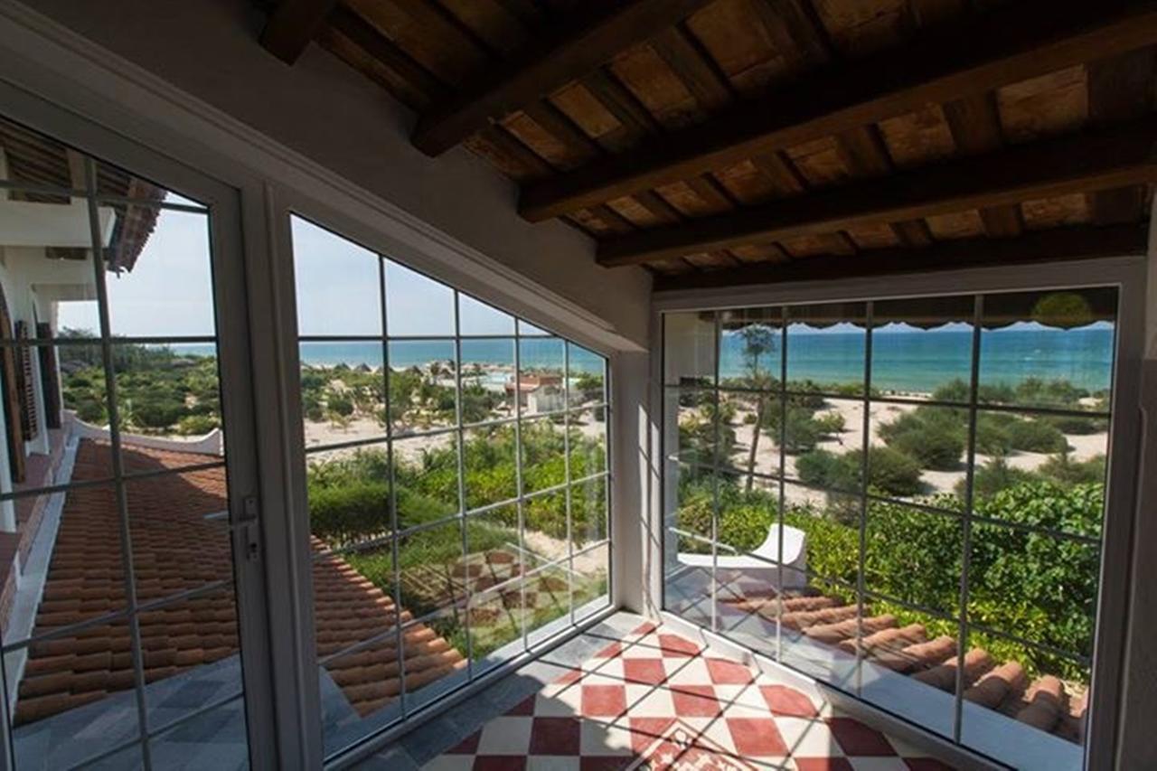 Villa Louise Hue Beach Boutique Hotel Exteriör bild